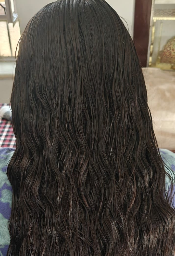 Hair shaft before using deSal
