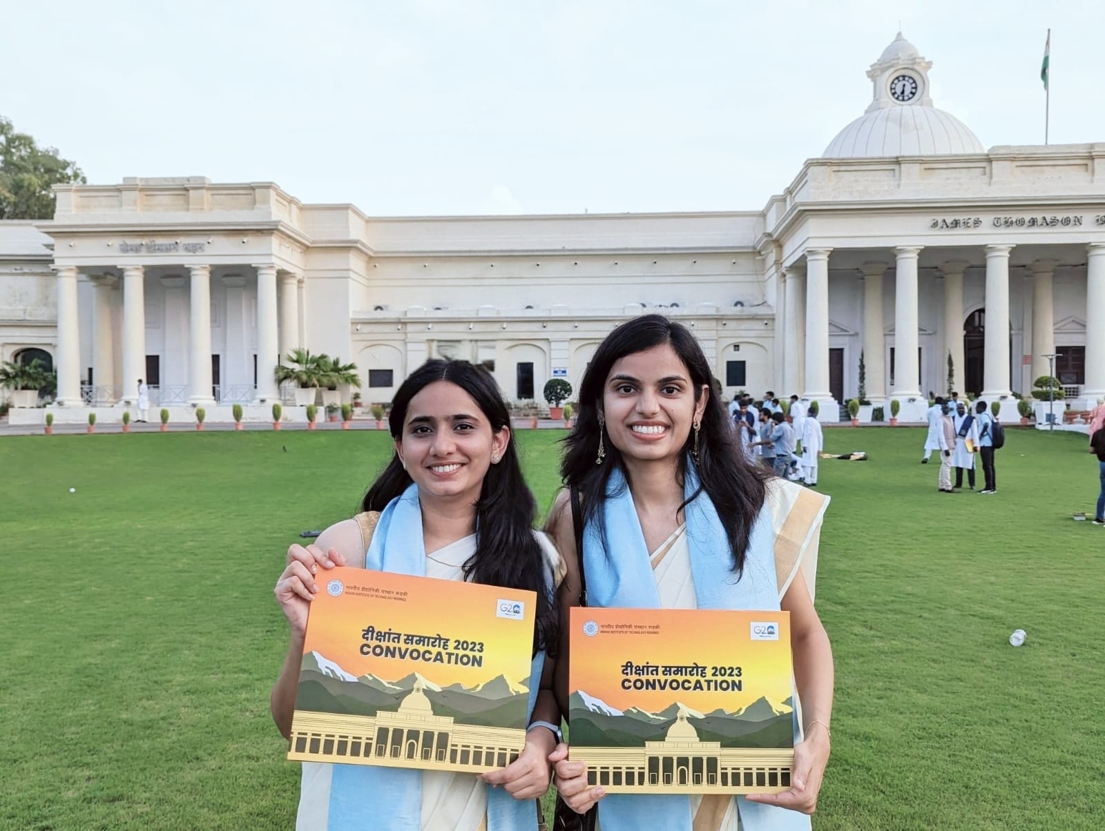 Ankita and Akanksha - deSal founders, IIT Roorkee alumni